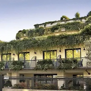 https://admiral-hotel-villa-erme.it-lombardy.com