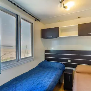 https://campingvillage-le-cernie.in-sardinia.net
