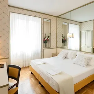 https://continental-treviso.hotelinveneto.com